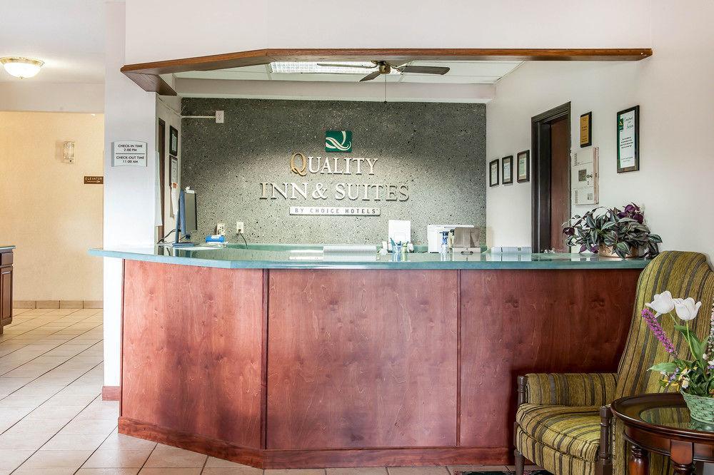Quality Inn & Suites Danville Exterior photo