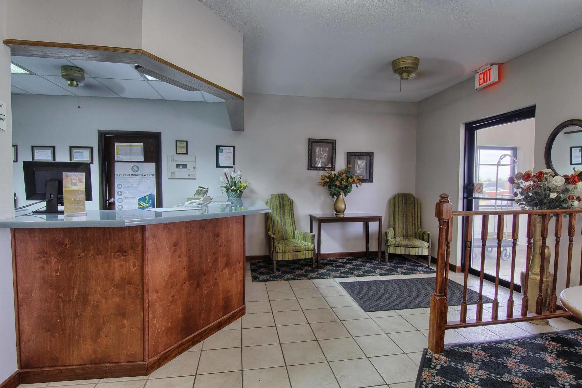 Quality Inn & Suites Danville Exterior photo